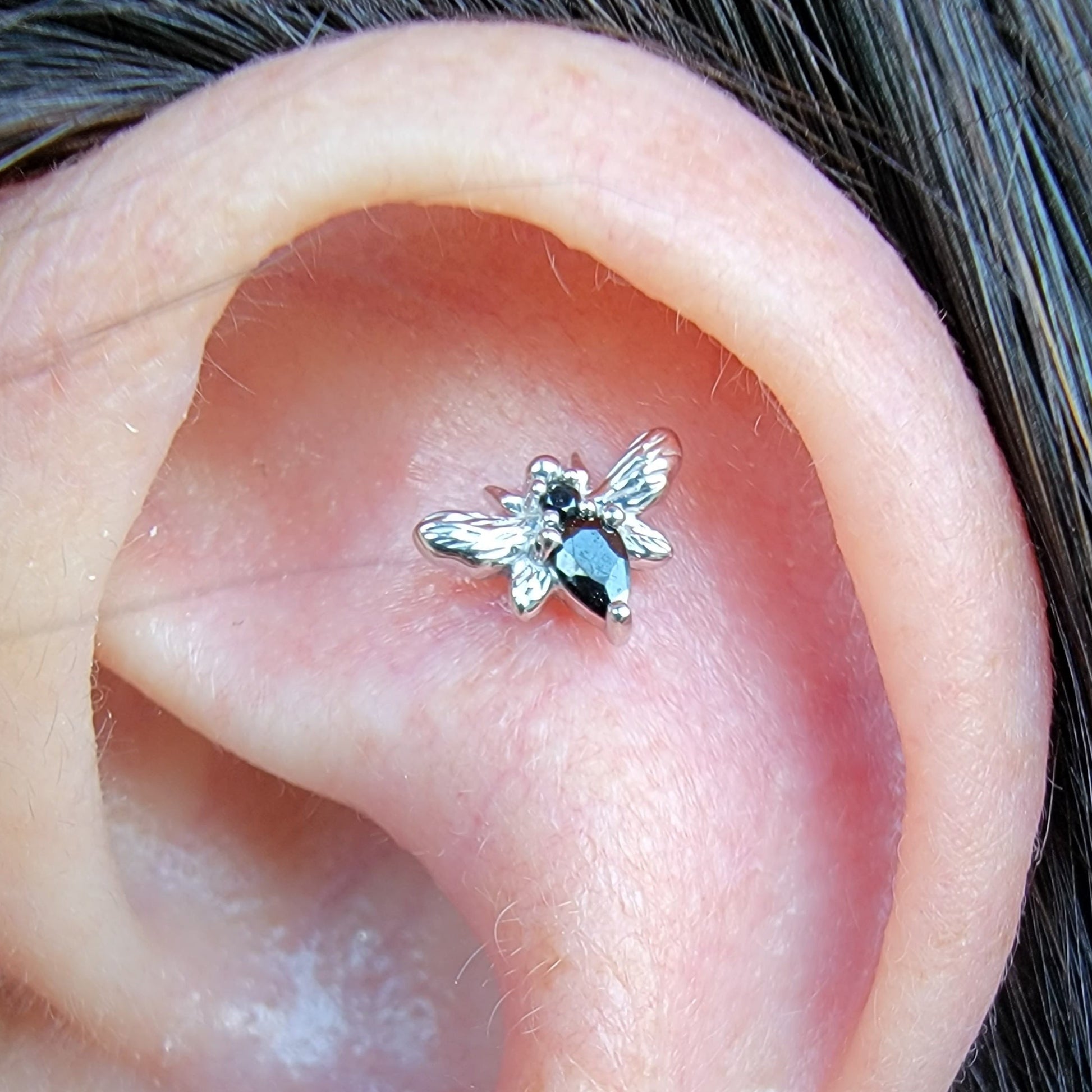 Bee Chic Threadless End with Black Spinel Threadless Ends Buddha Jewelry